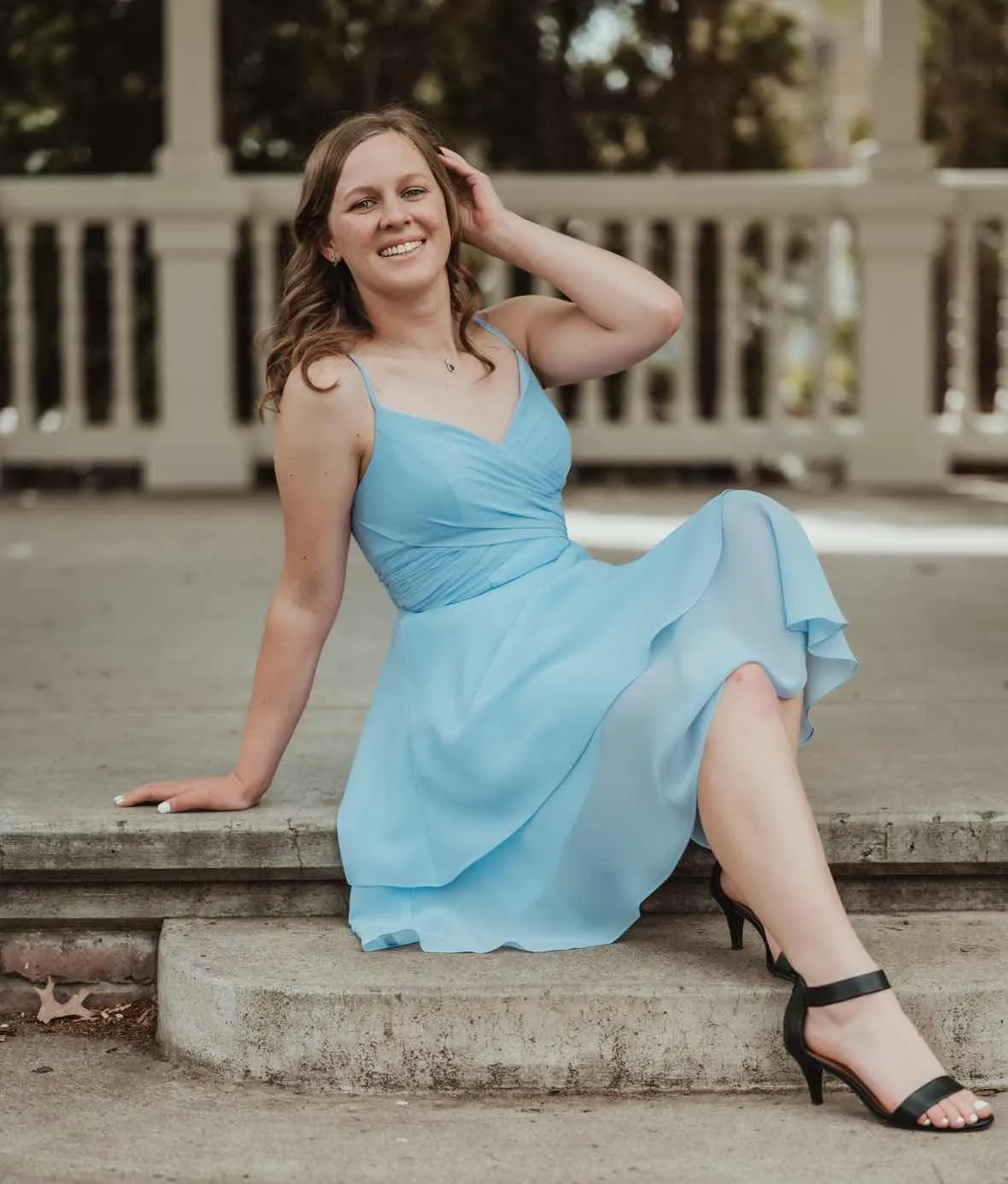 Chiffon Bridesmaid Dress Tiered Prom Dress Spaghetti Strap V Neck Mini Cocktail Gowns