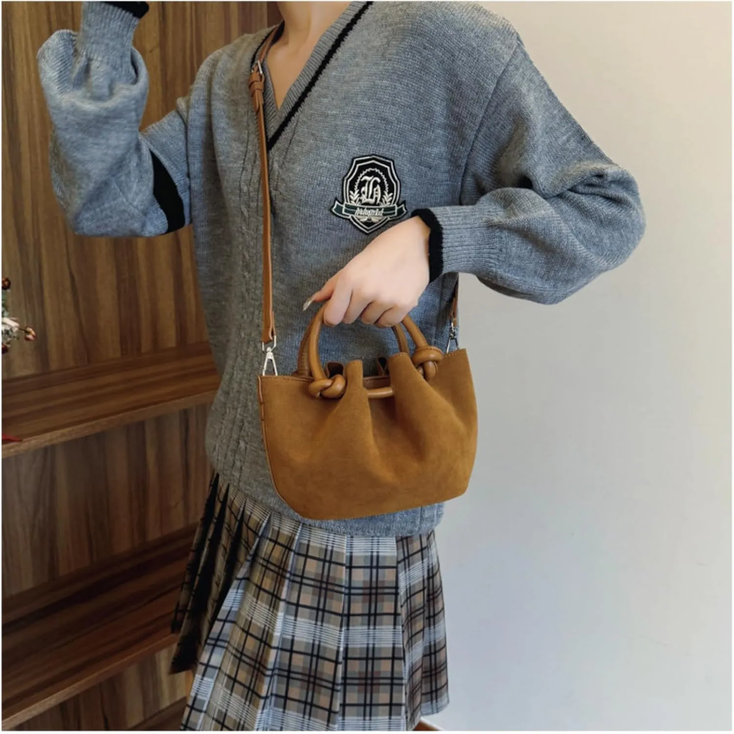 Fashionable Hobo Bag - Chic Water Bucket Purse with Matching Pouch, Comfortable Handle, Drawstring Closure