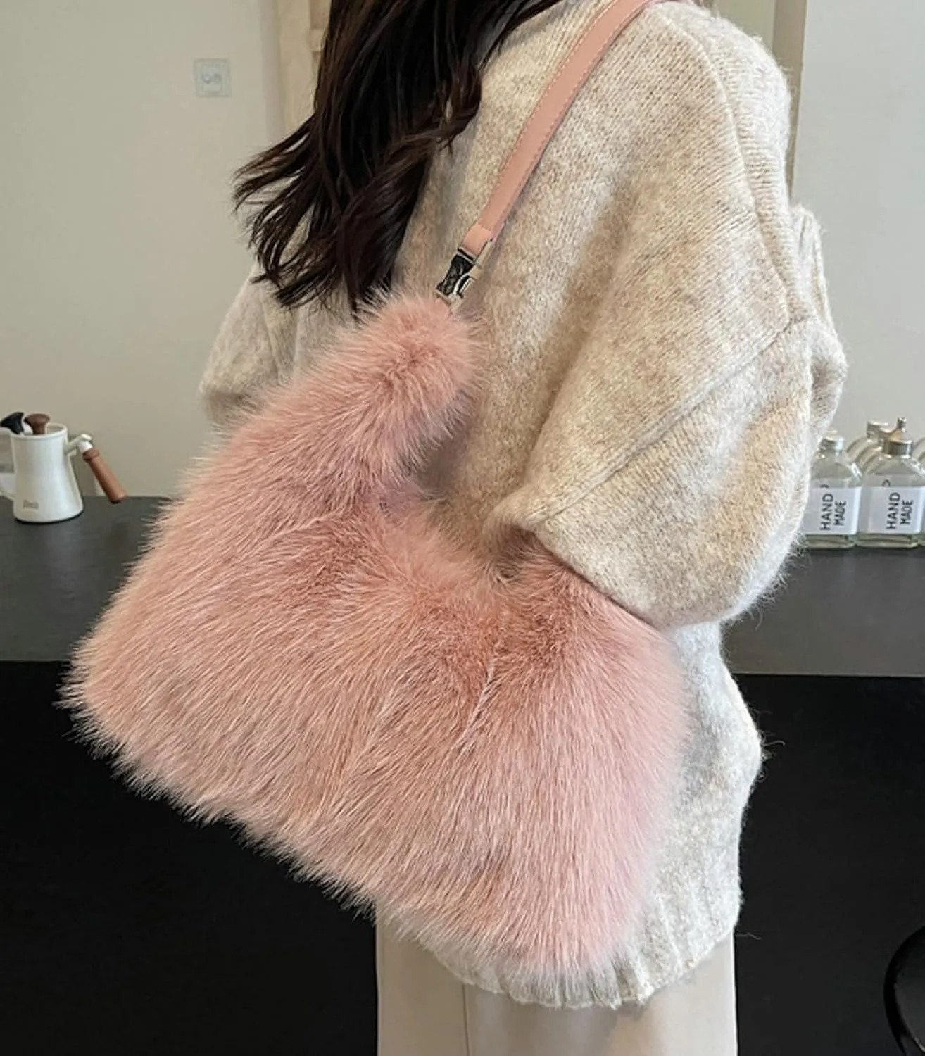 Faux Fur Shoulder Bag Women Trendy Plush Handbag Crossbody Clutch Fall Winter Daily Commuter Bag Party Wedding Gift