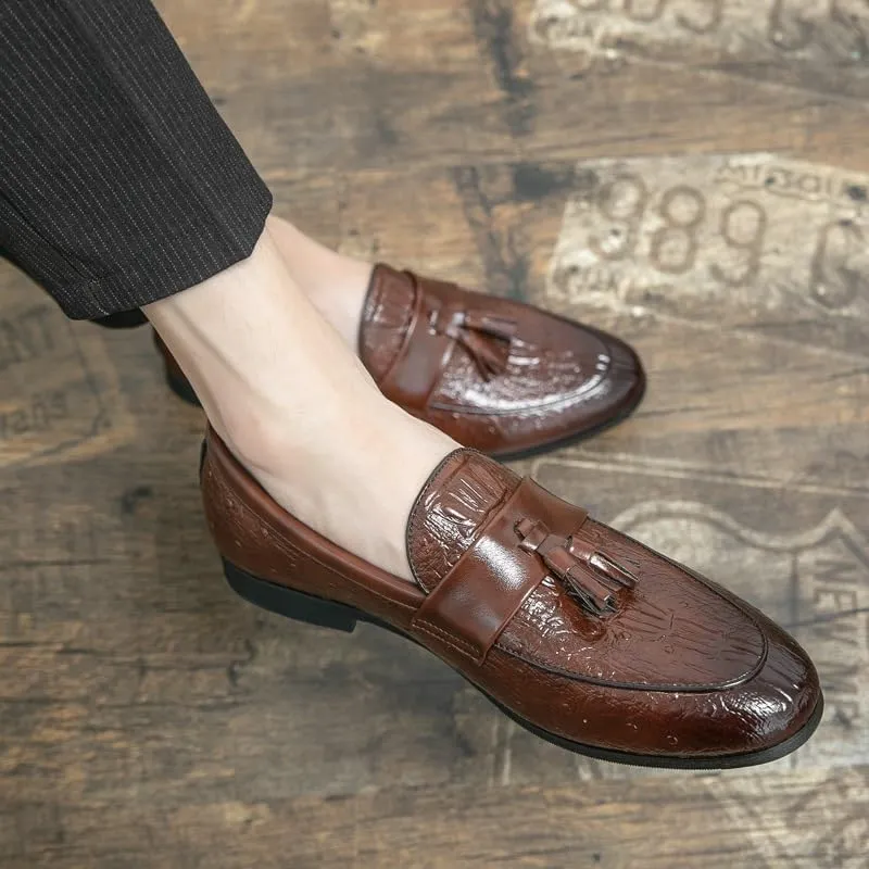 New Loafers for Men Burnished Toe Crocodile Print with Tassel Vegan Leather Anti-Slip Flat Heel Comfortable Outdoor Party Slip-ons