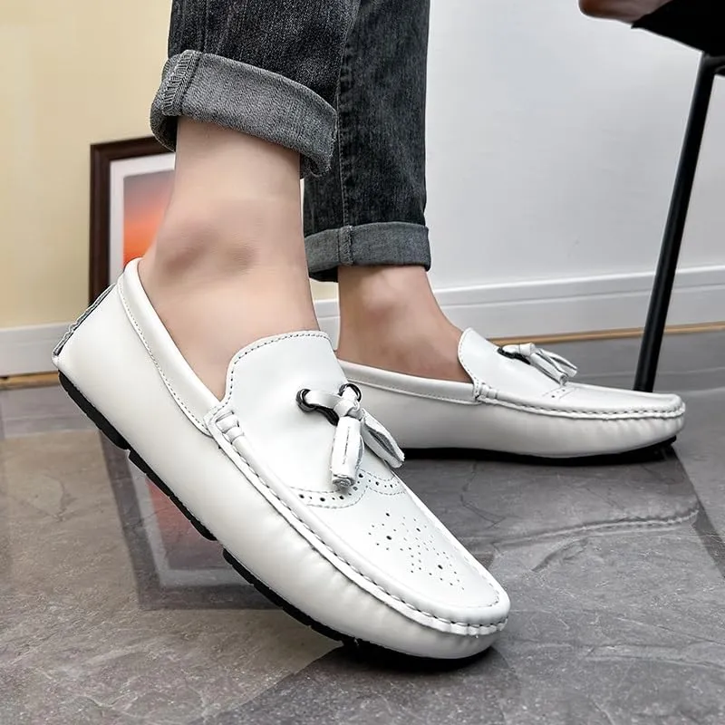 New Loafers for Men Round Toe Vegan Leather Brogue Embossed with Tassel Driving Loafers Anti-Slip Flexible Flat Heel Party Classic Slip On
