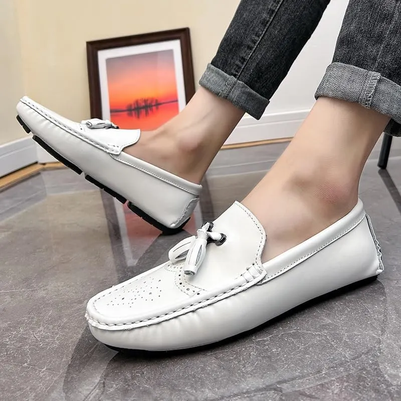 New Loafers for Men Round Toe Vegan Leather Brogue Embossed with Tassel Driving Loafers Anti-Slip Flexible Flat Heel Party Classic Slip On