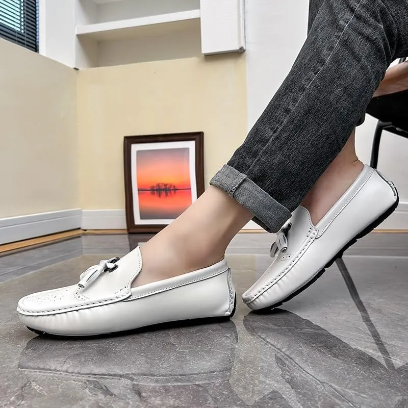 New Loafers for Men Round Toe Vegan Leather Brogue Embossed with Tassel Driving Loafers Anti-Slip Flexible Flat Heel Party Classic Slip On
