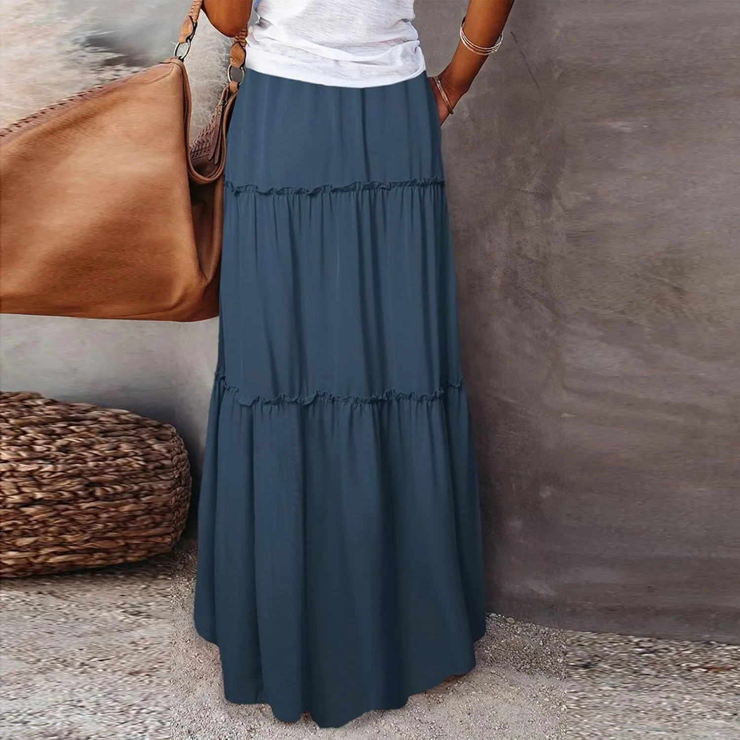 Women's 2025 Summer Boho Maxi Skirt Floral Print High Waisted Vacation Outfit - Flowy Beach Skirt with Pockets