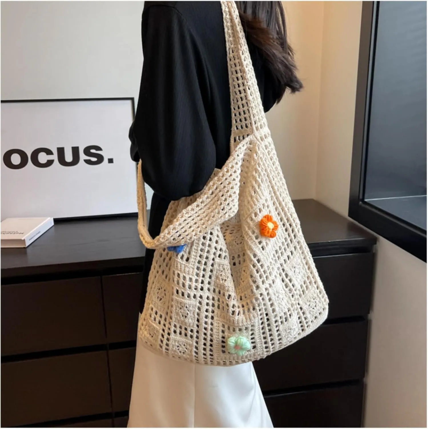 Women's Fashionable Woven Bucket Bag-Commuter Crossbody Bag with Comfortable Strap, Parties,Travel & Work
