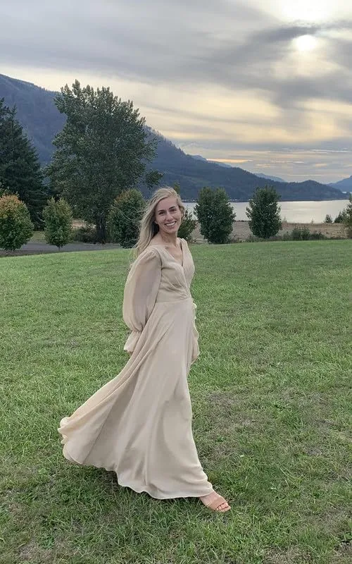 Women's V-Neck Long Sleeve Bridesmaid Dresses Plus Size Chiffon A Line Long Pleated Evening Gown with Slit PRY106